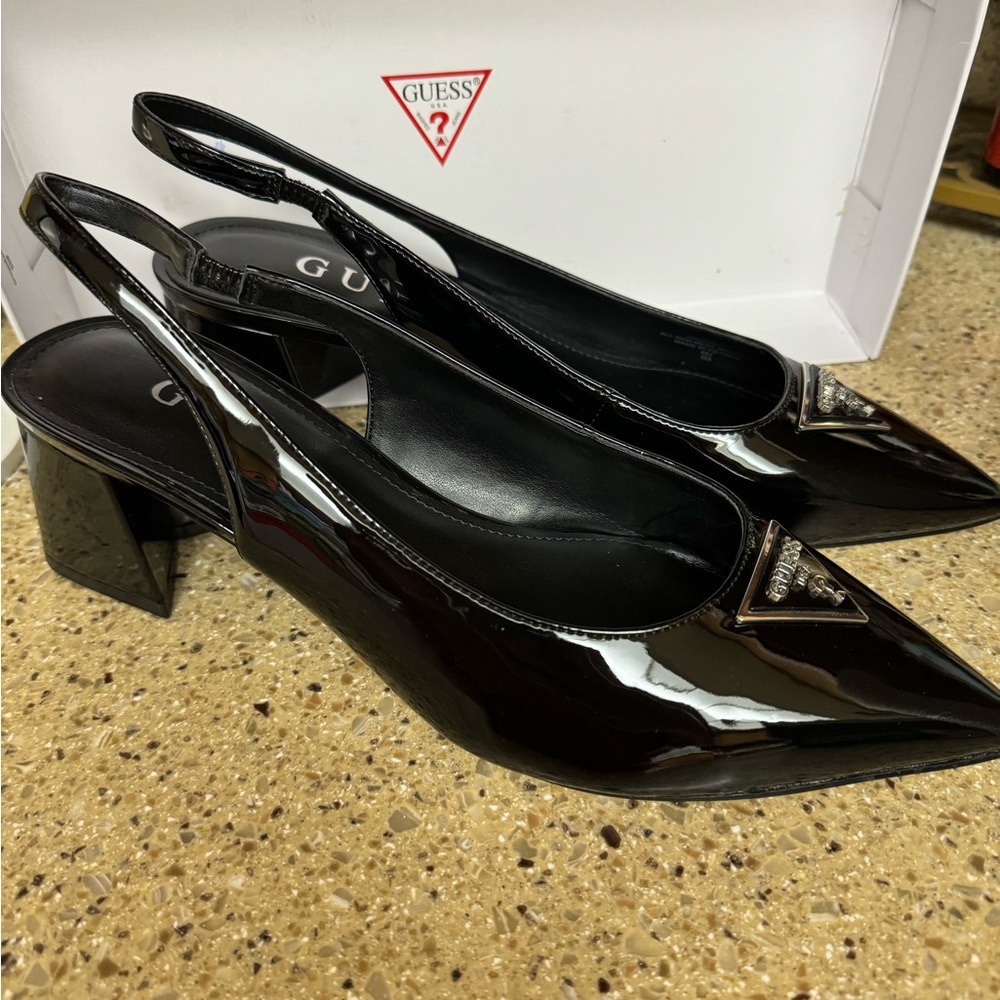 GUESS SLINGBACK